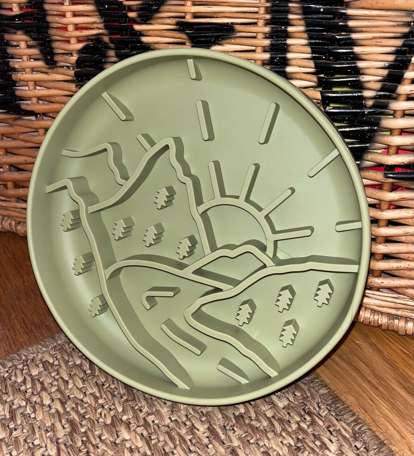 Mountain Enrichment Bowl Fern