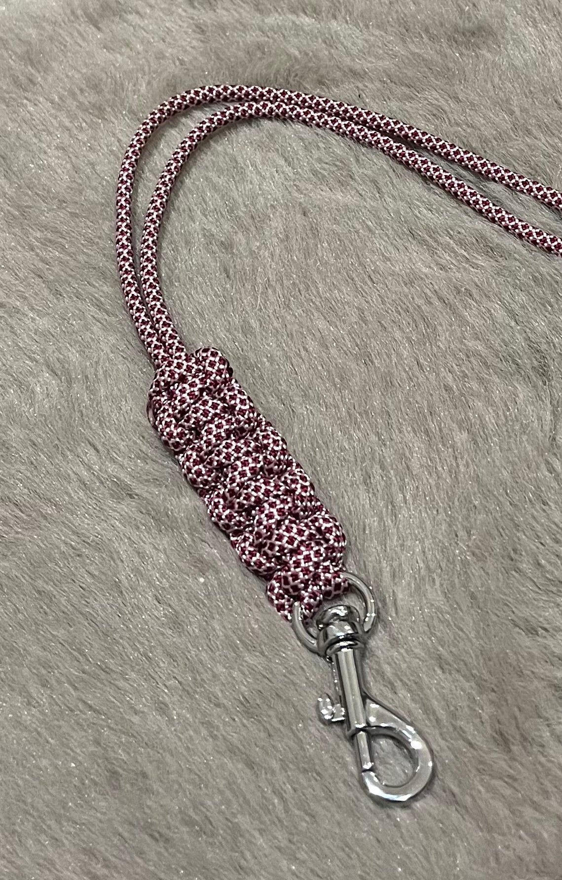 Paracord Lanyard – Cream and Burgundy & Silver